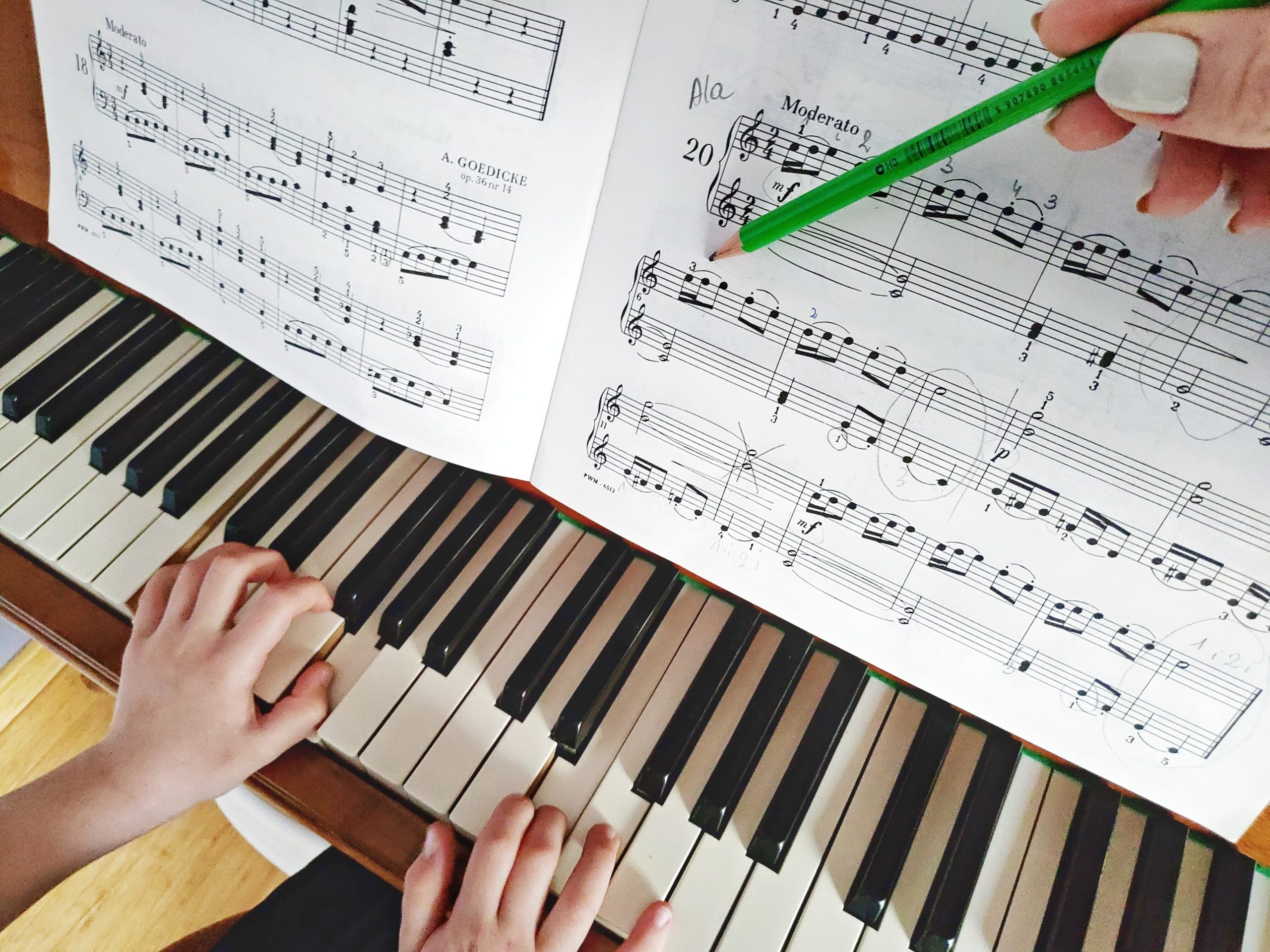 Jak Zachecic Dziecko Do Nauki Gry Na Pianinie I Sprawic Ze Pokocha Ten Instrument Szkola Pianina